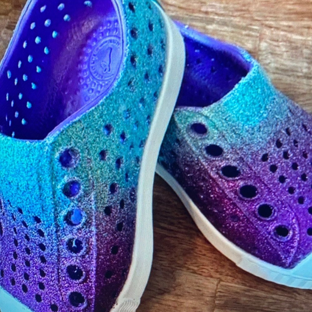 Native Girls Glitter Jefferson